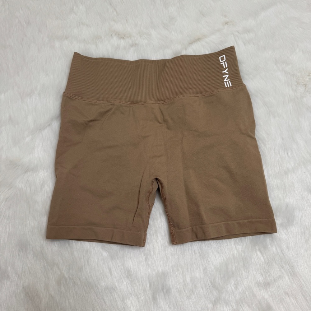 Dfyne Dynamic Shorts